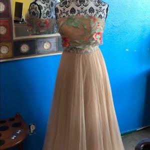 Prom dress